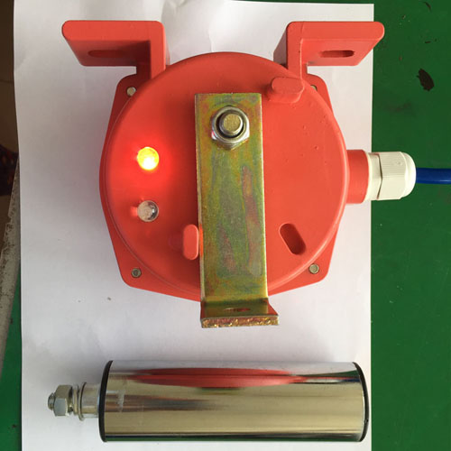 FKPP12-30-BM-LG-耐高溫兩級(jí)跑偏開(kāi)關(guān)立桿_耐高溫跑偏開(kāi)關(guān)二級(jí)跑偏開(kāi)關(guān)